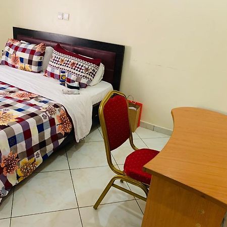 Studio Apartment With Wifi/Good Security Αμπούζα Εξωτερικό φωτογραφία