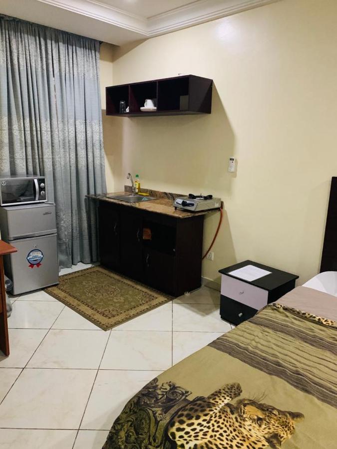 Studio Apartment With Wifi/Good Security Αμπούζα Εξωτερικό φωτογραφία