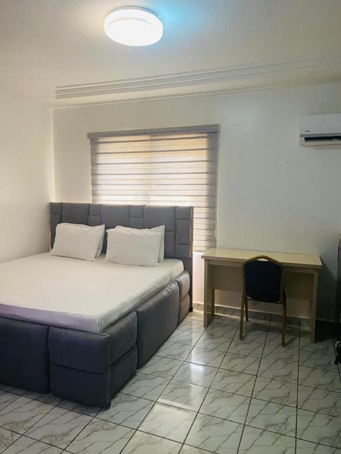 Studio Apartment With Wifi/Good Security Αμπούζα Εξωτερικό φωτογραφία